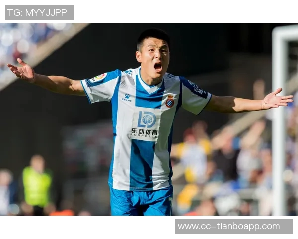 欧洲世预赛精彩瞬间回顾小麦倒钩与麦克连恩中圈吊射争夺最佳进球